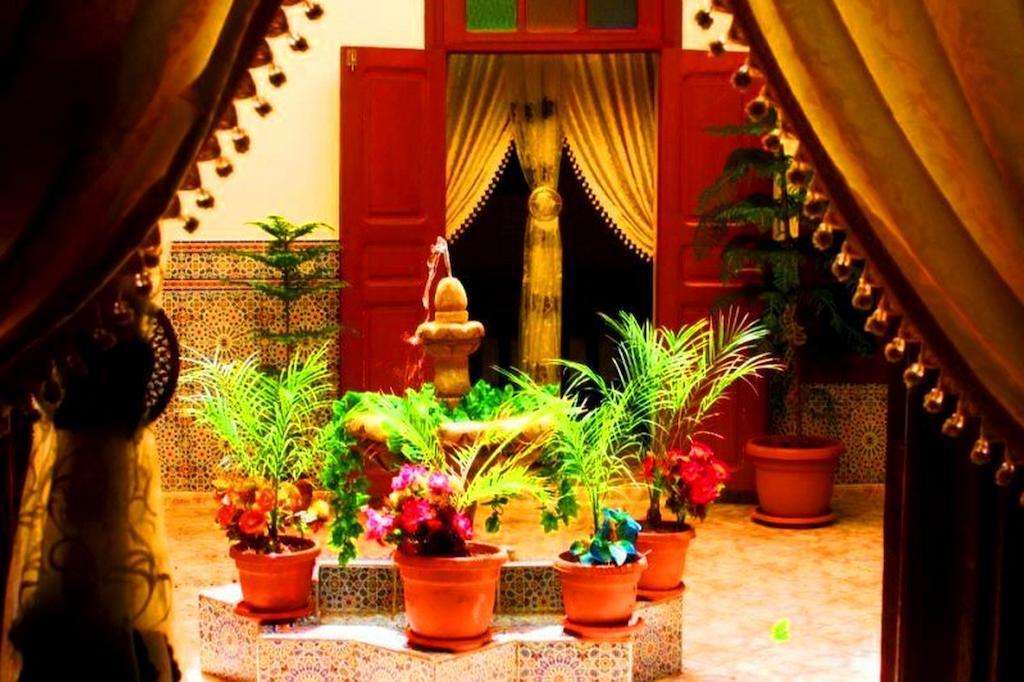 Riad Dar Al Fassia 우즈다 외부 사진